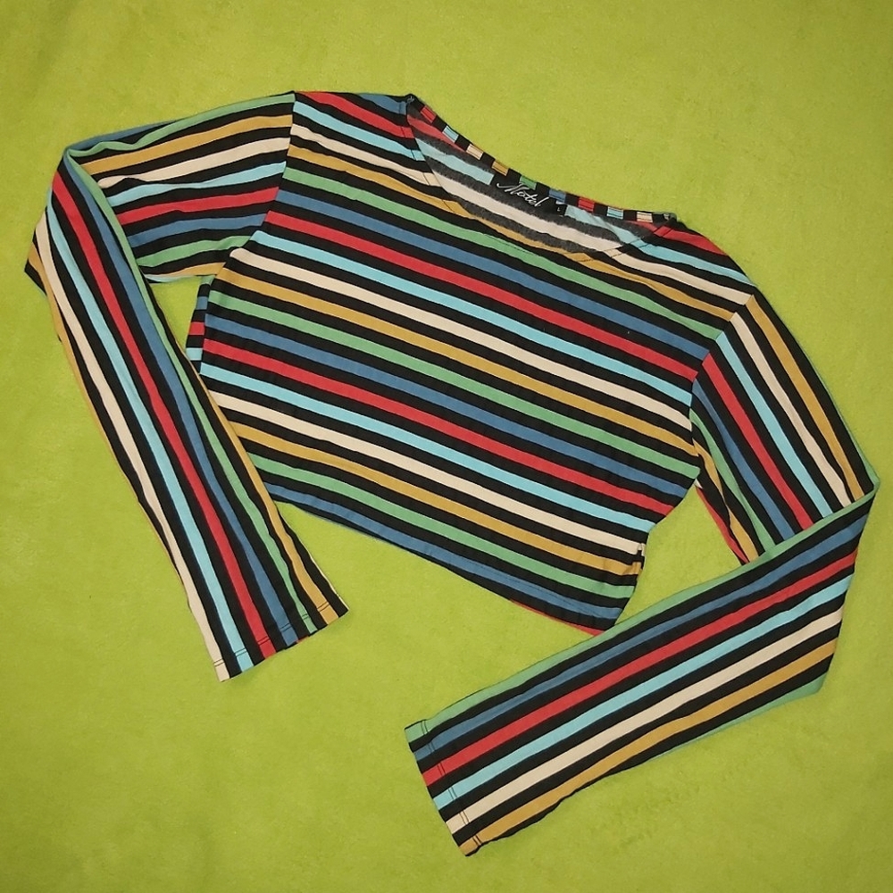 ☆NWOT☆ ~ Motel Long Sleeve Striped Crop Top in Large